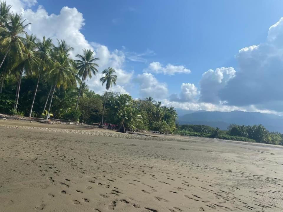 Al'S Beach Casa อูวีตา ภายนอก รูปภาพ